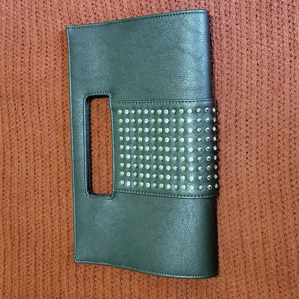 Charming Charlie Clutch